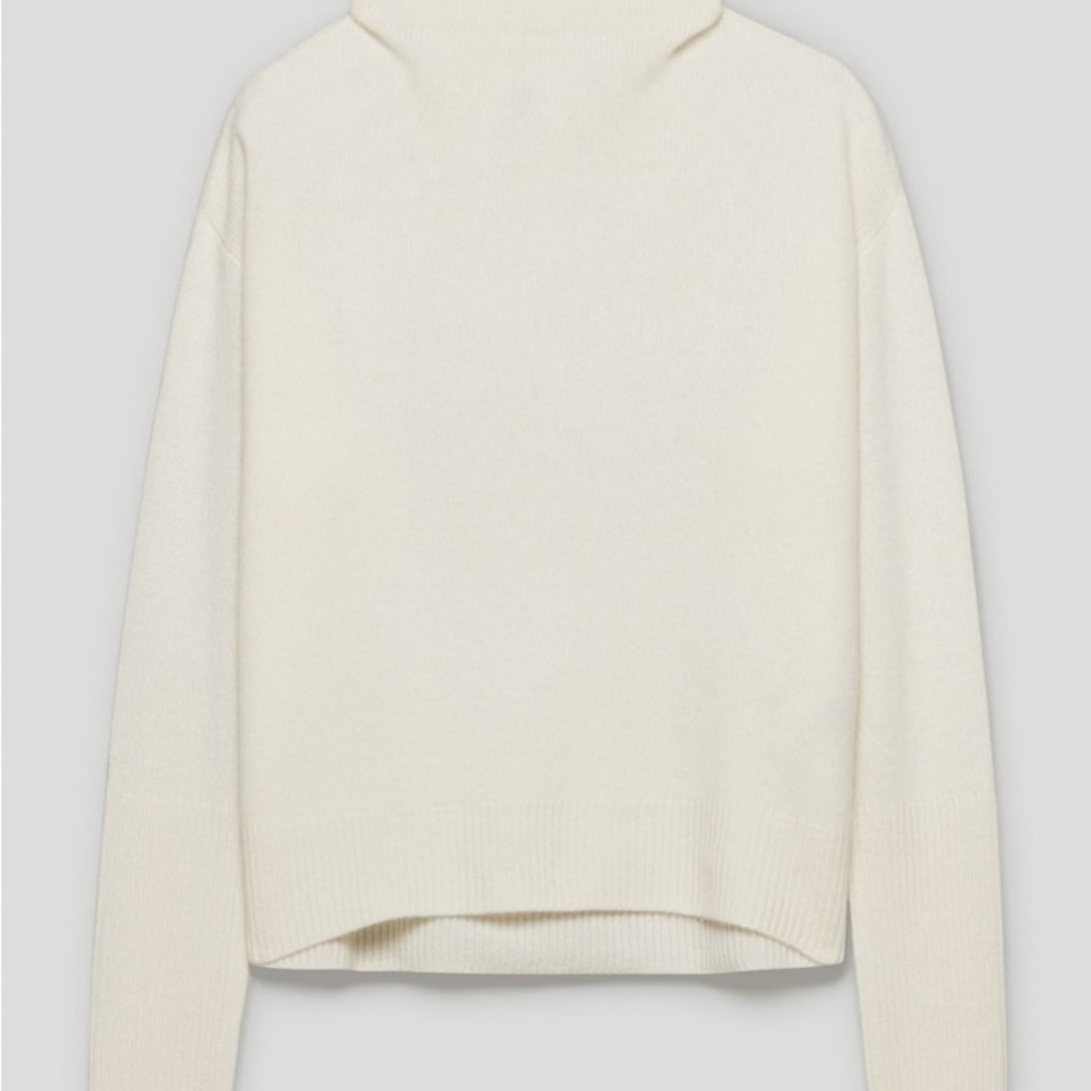 Aritzia Wilfred luxe cashmere cyprie Cream Sweater